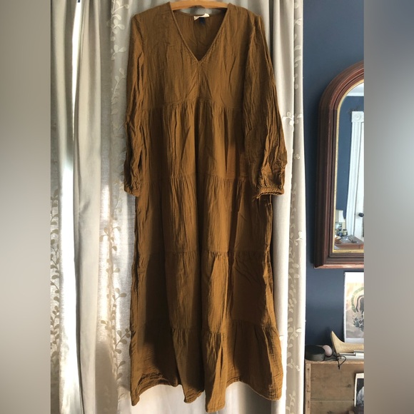 Universal Thread | Dresses | Universal Thread Balloon Sleeve Tiered ...